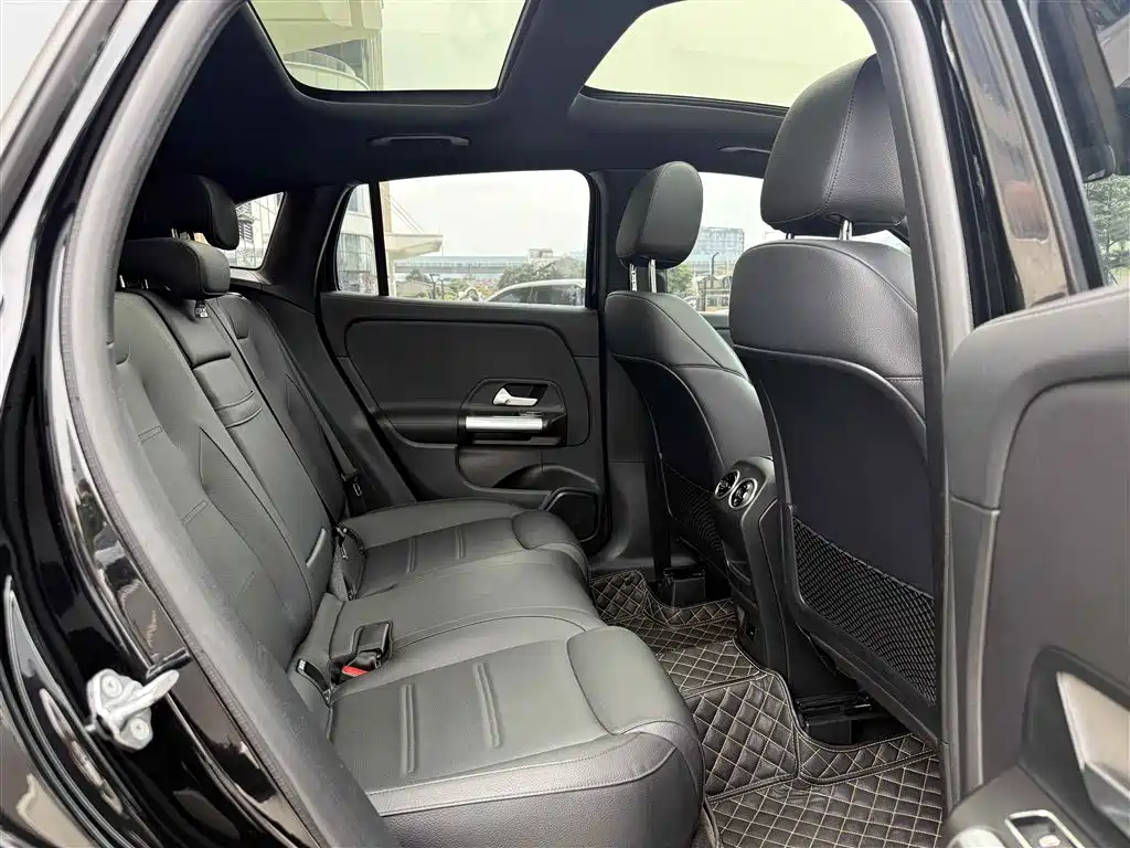 Mercedes-Benz GLA 2022 GLA 200 купить на сайте DeffCars