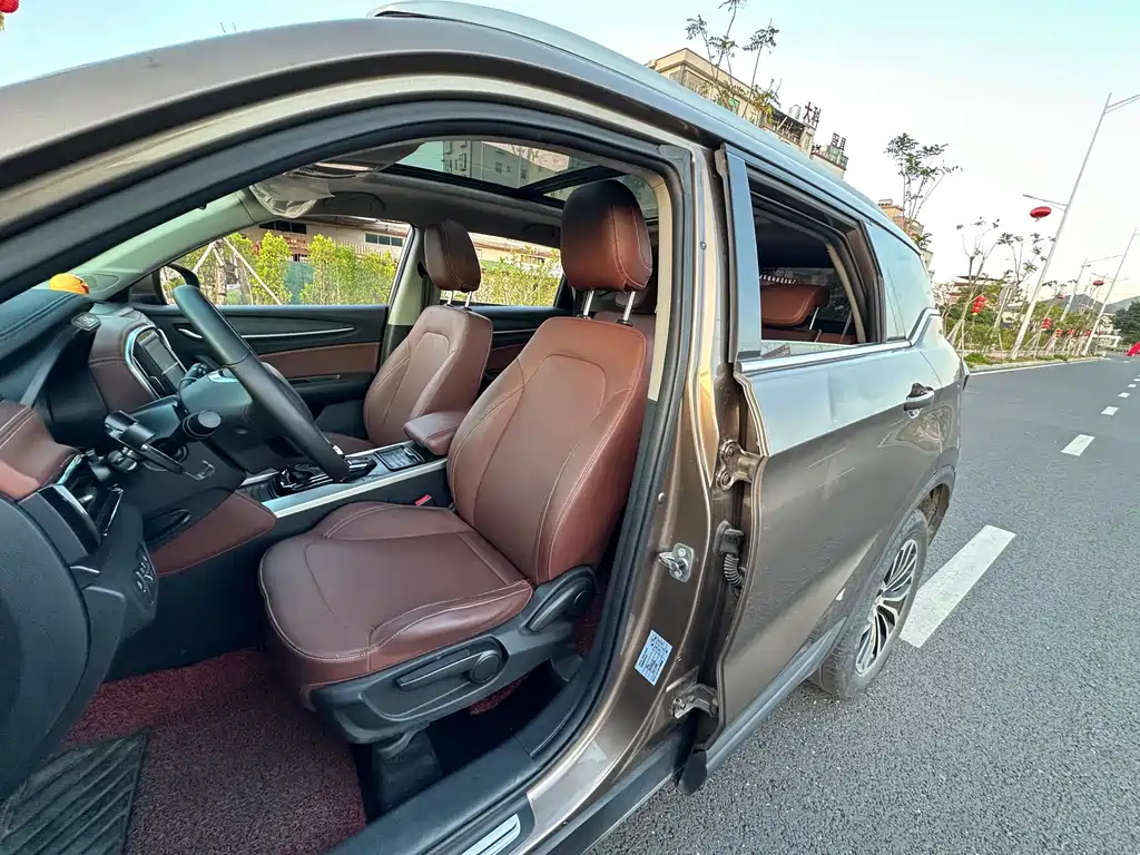 Zhonghua V6 2018 1.5T automatic premium model купить на сайте DeffCars