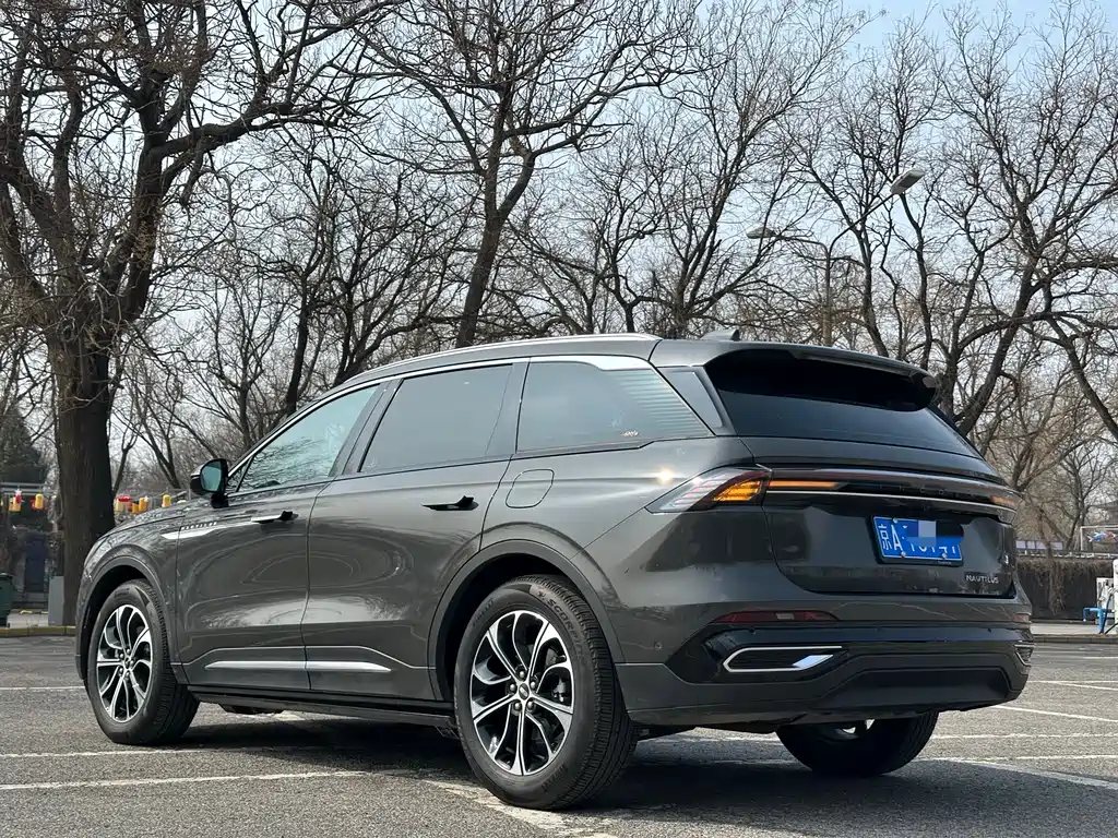 Voyager 2023 2.0T four-wheel drive premium version купить на сайте DeffCars