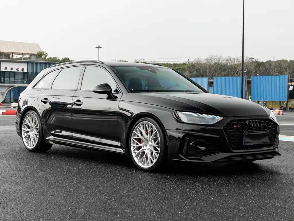 Audi RS 4 2022 RS4 Avant Obsidian Edition купить на сайте DeffCars