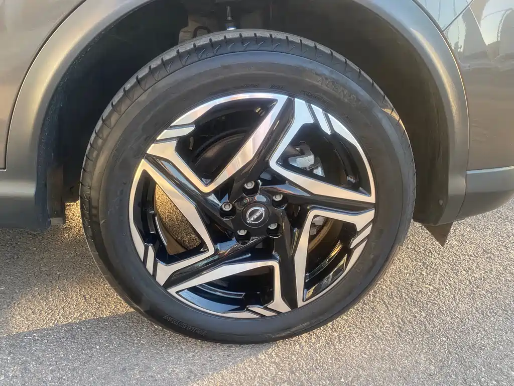 Qashqai 2025 Honor 2.0L CVT XV+ Leading Edition купить на сайте DeffCars