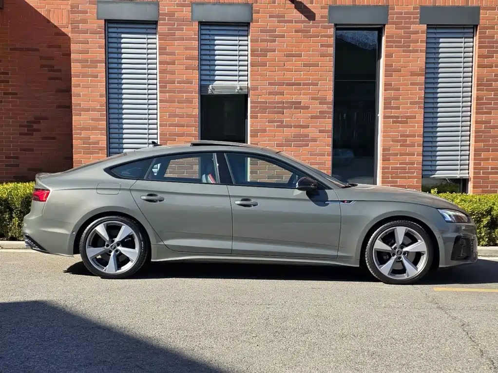 Audi S5 2023 S5 3.0T Sportback купить на сайте DeffCars