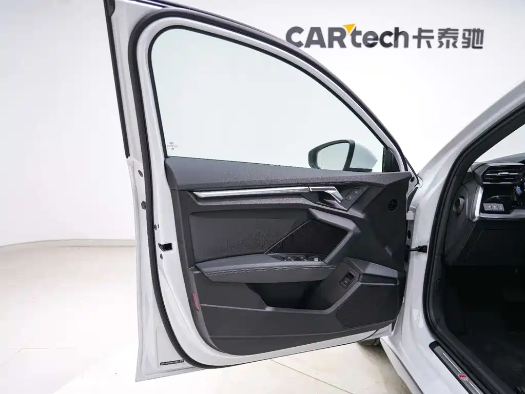 Audi A3 2024 A3L Limousine 35 TFSI Fashionable and Sporty купить на сайте DeffCars