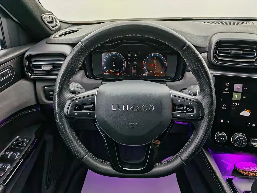 Lynk & Co 03 2021 1.5TD DCT Pro купить на сайте DeffCars
