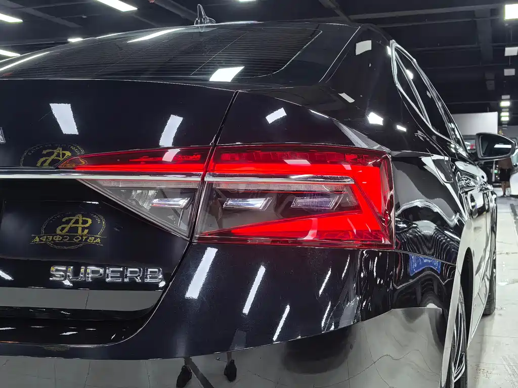 Superb 2023 facelift TSI280 DSG exclusive version купить на сайте DeffCars