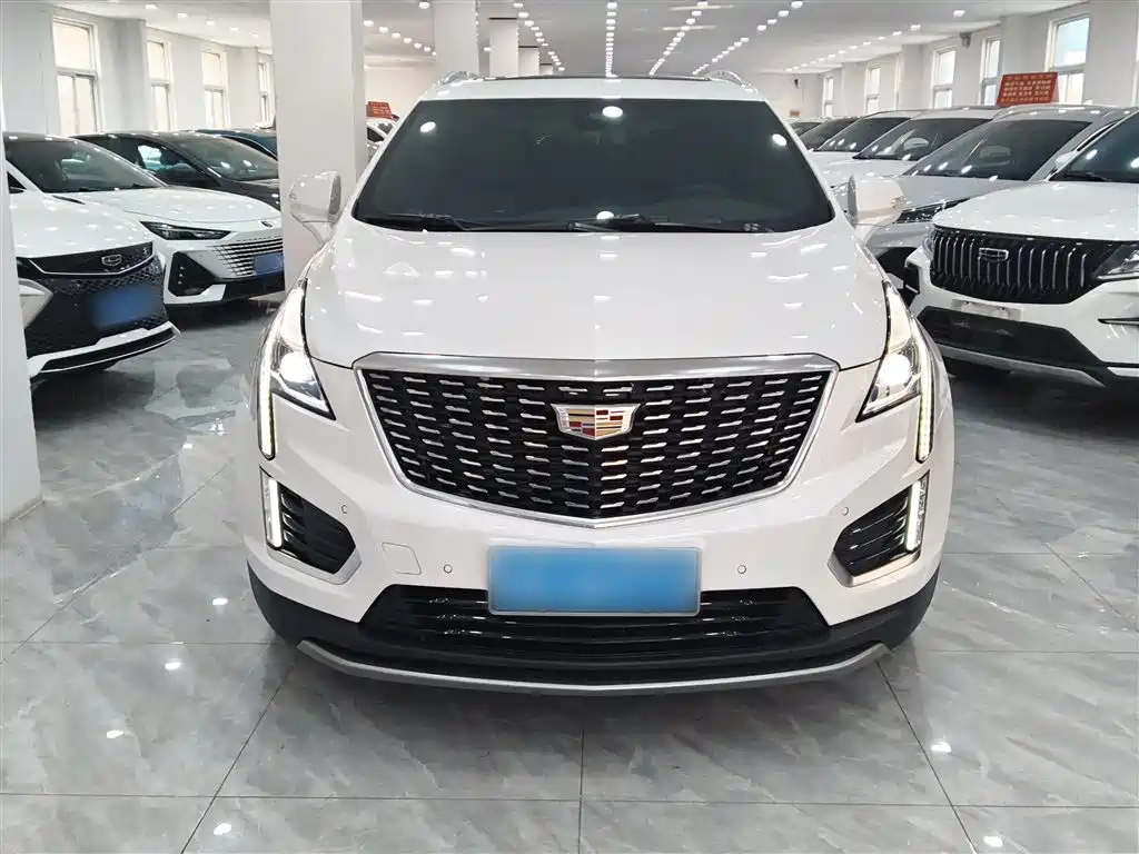 Cadillac XT5 2024 2.0T two-wheel drive fashion model купить на сайте DeffCars