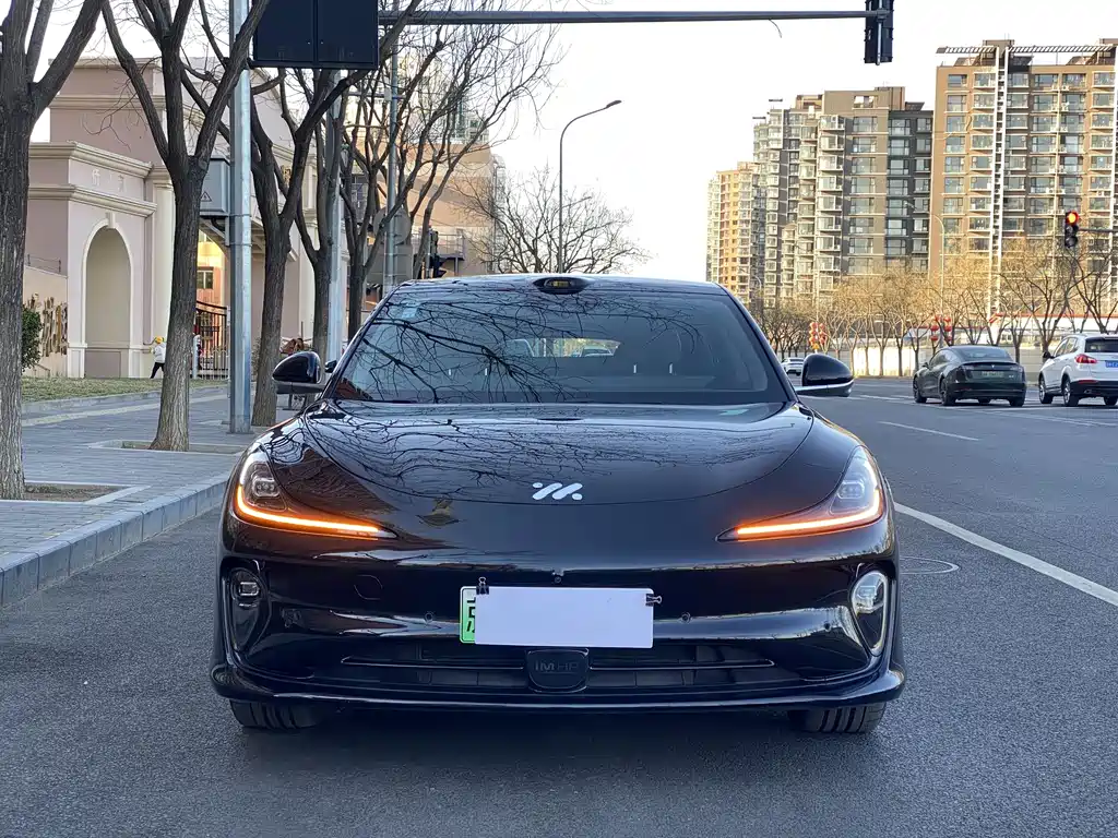 Zhiji L6 2025 Ultra купить на сайте DeffCars