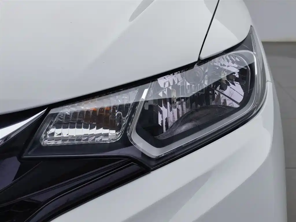 Fit 2018 1.5L manual comfort version купить на сайте DeffCars