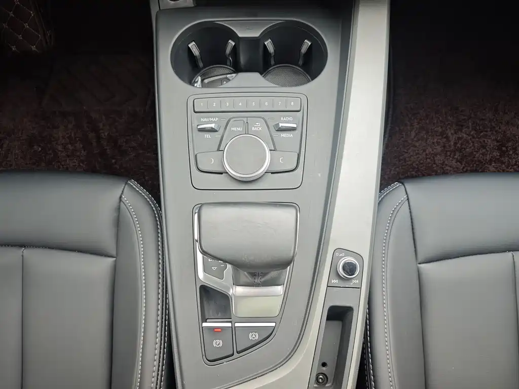 Audi A4L 2019 40 TFSI Enterprising National VI купить на сайте DeffCars