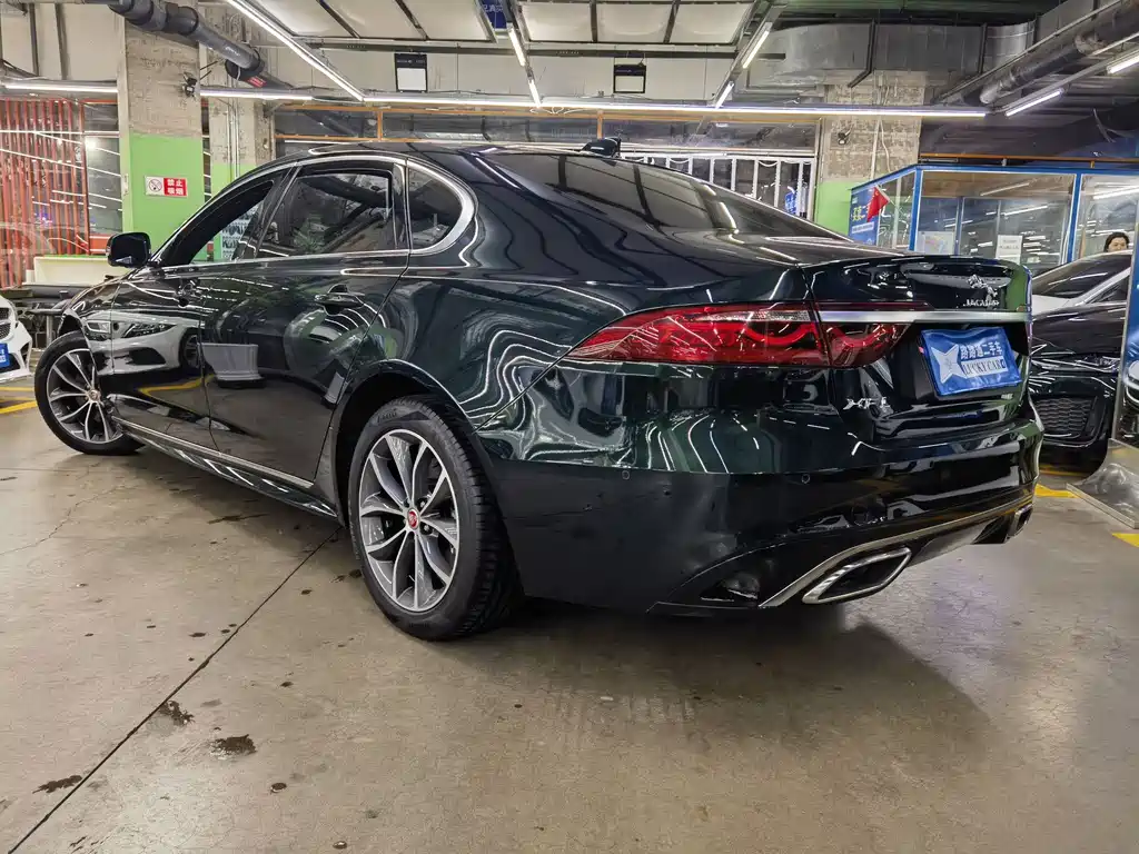 Jaguar XFL 2023 XFL 2.0T P250 two-wheel drive elite sports version купить на сайте DeffCars