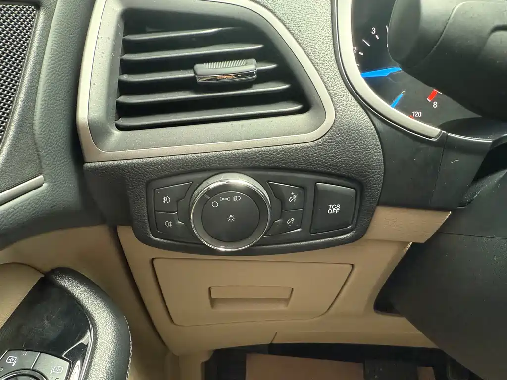 Ruijie 2020 EcoBoost 245 two-wheel drive elite model 5 seats купить на сайте DeffCars
