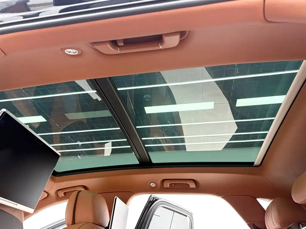 Bentayga 2016 6.0T Standard Edition купить на сайте DeffCars