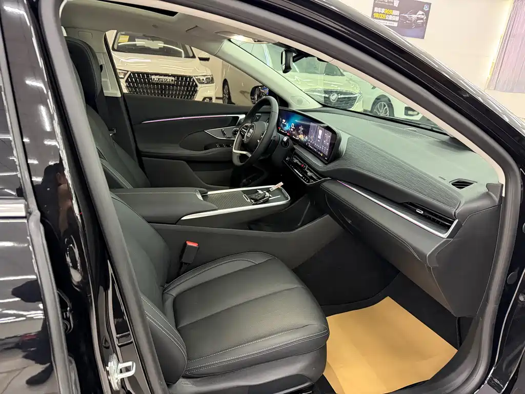 LaCrosse 2026 28T Platinum Edition купить на сайте DeffCars