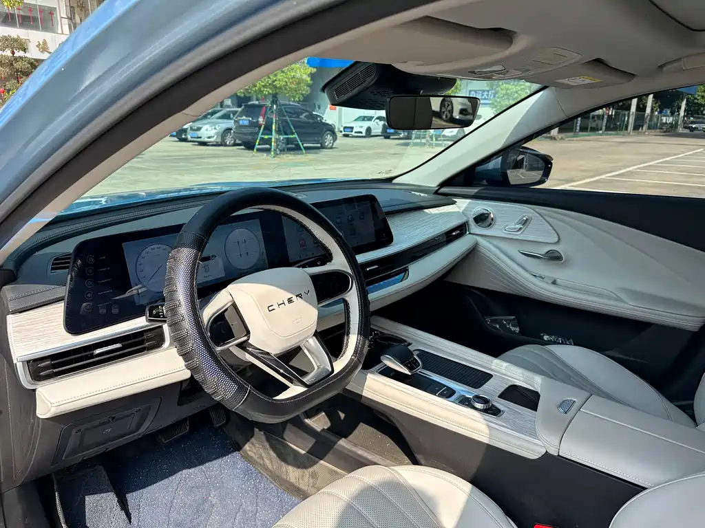 Fengyun A8 2024 127 Voyage Edition Luxury купить на сайте DeffCars