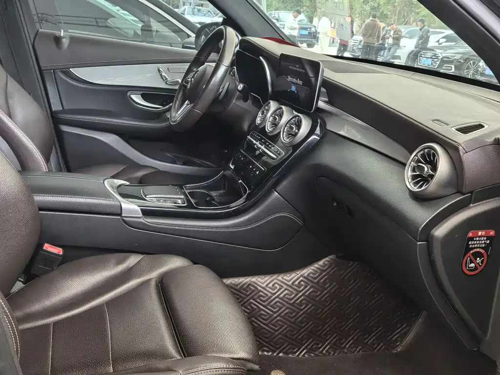Mercedes-Benz GLC 2020 facelift GLC 260 L 4MATIC dynamic купить на сайте DeffCars