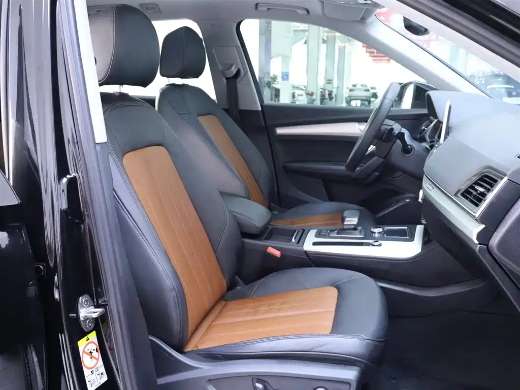 Audi Q5L 2020 40 TFSI enjoys fashionable style купить на сайте DeffCars