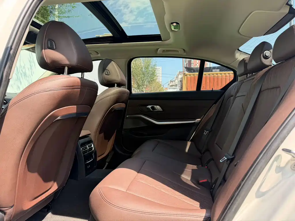 BMW 3 Series 2023 320Li M Sports Package купить на сайте DeffCars