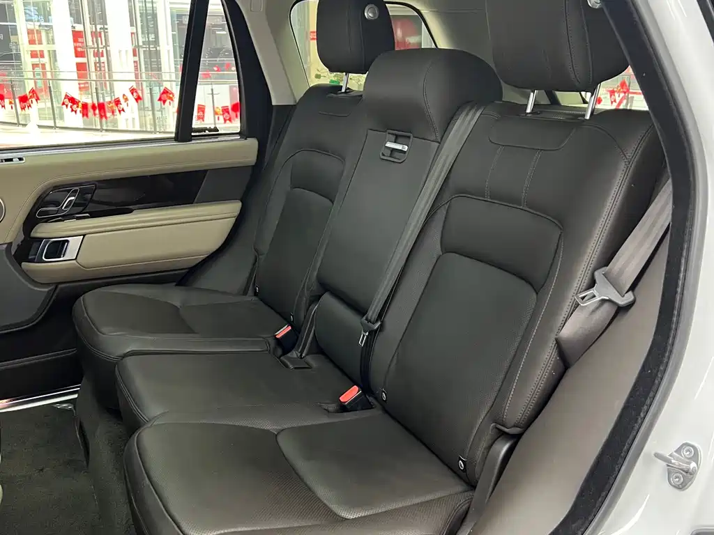 Range Rover 2021 3.0 L6 Legend Extended Classic Edition купить на сайте DeffCars