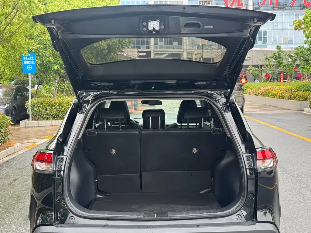 Fenglanda 2023 2.0L CVT Deluxe Edition купить на сайте DeffCars