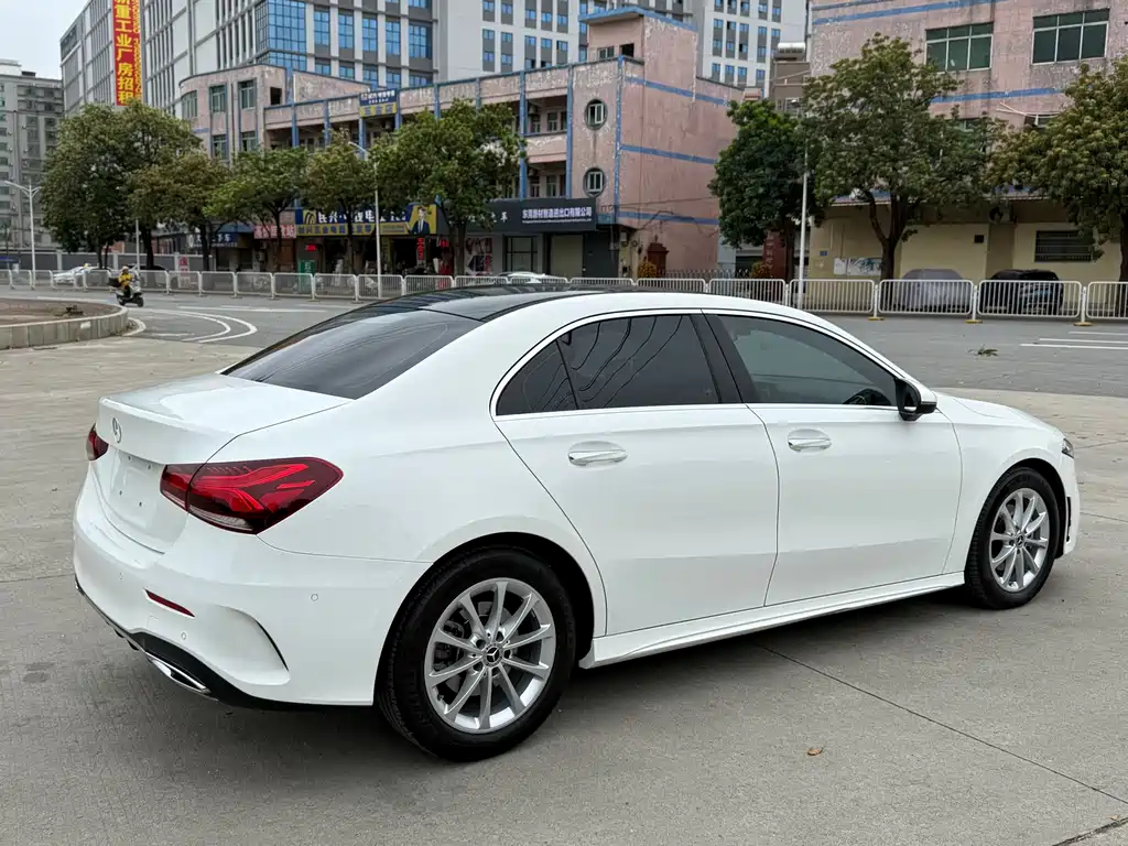 Mercedes-Benz A-Class 2020 A 200 L Sports Sedan купить на сайте DeffCars