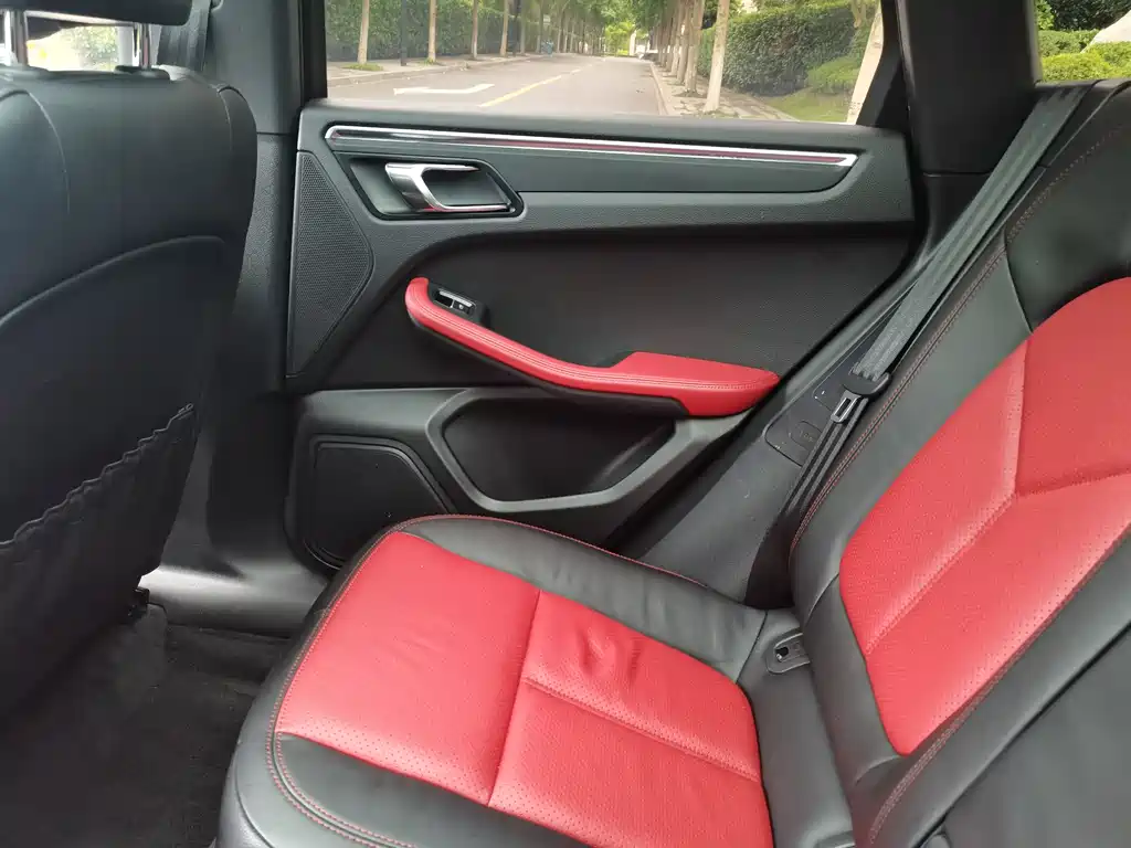 Macan 2016 Macan 2.0T купить на сайте DeffCars