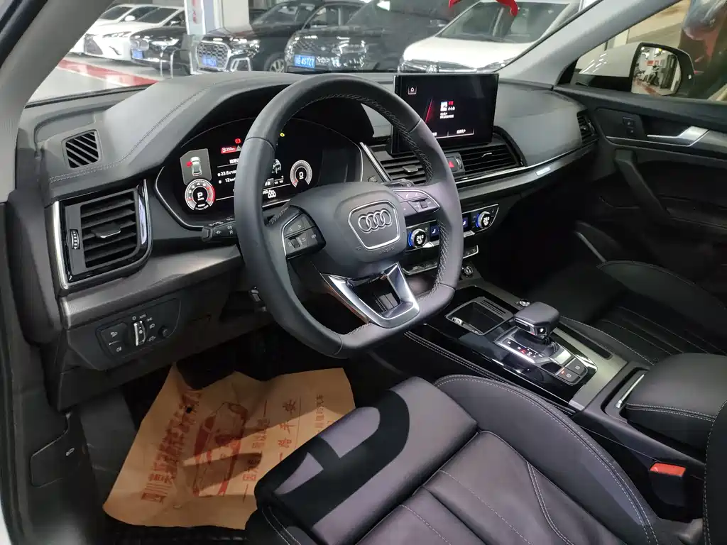 Audi Q5L 2022 facelift 40T luxury and elegant model купить на сайте DeffCars