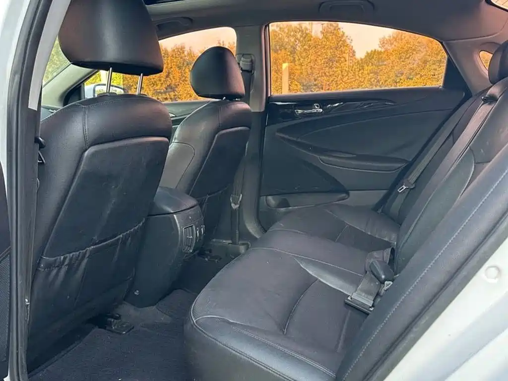 Sonata 2014 2.0L Automatic Deluxe Edition купить на сайте DeffCars