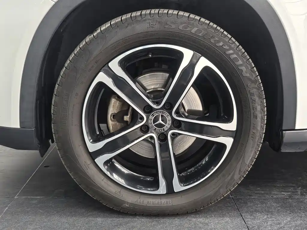 Mercedes-Benz GLA 2018 GLA 200 Fashion Model купить на сайте DeffCars