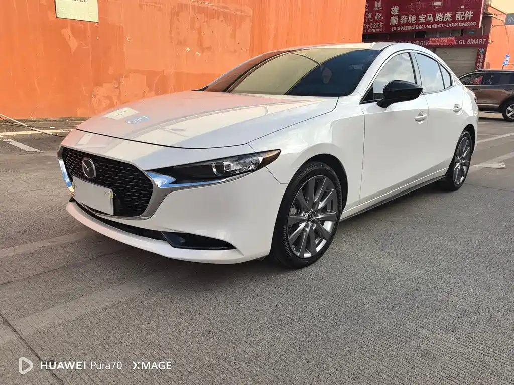 Mazda3 Angkesela 2021 2.0L Automatic Premium Edition купить на сайте DeffCars