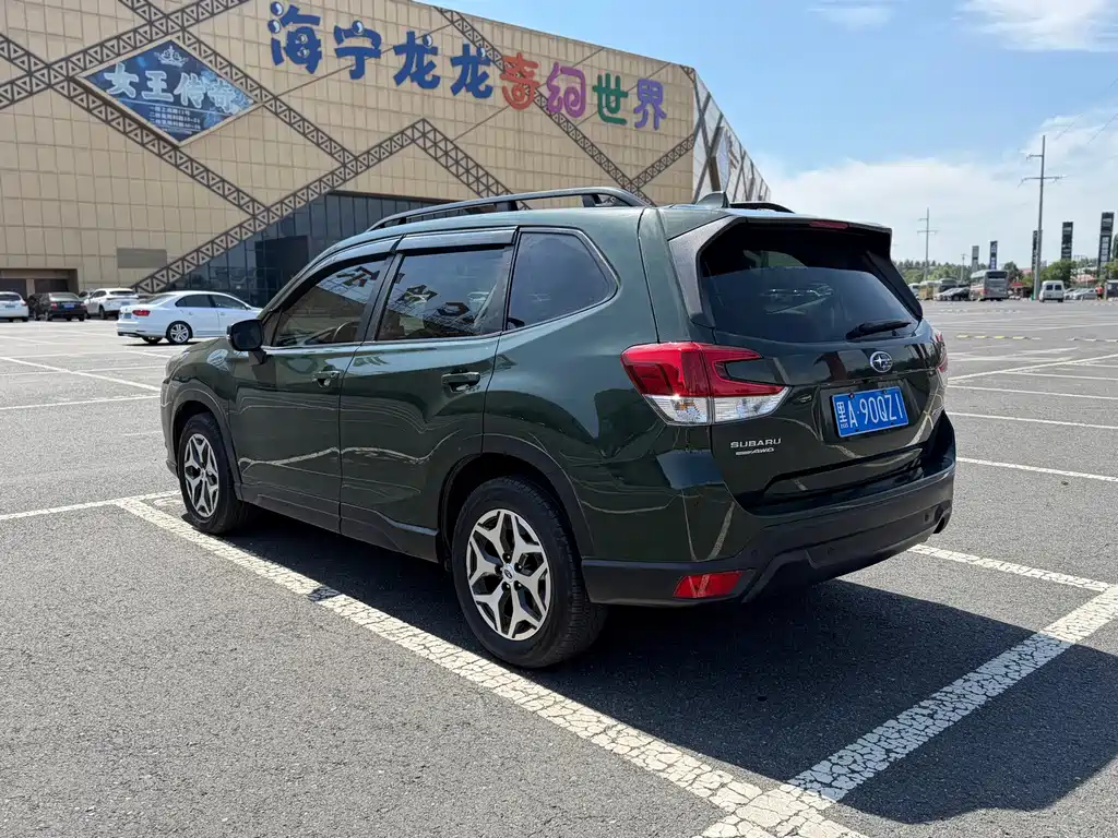 Forester 2022 2.0i AWD Deluxe Edition EyeSight купить на сайте DeffCars