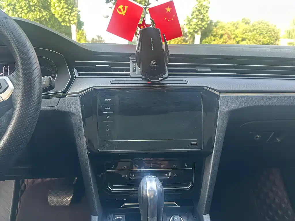 Magotan 2020 330TSI DSG leading model купить на сайте DeffCars