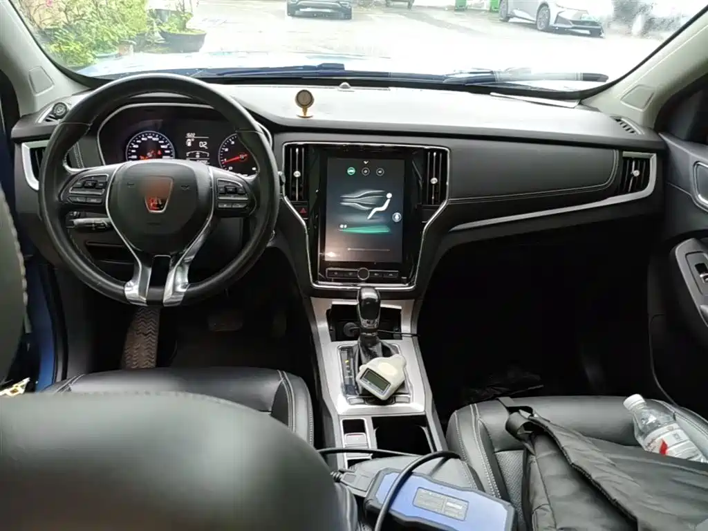 Roewe RX5 2019 20T two-wheel drive automatic 4G interconnected platinum version купить на сайте DeffCars