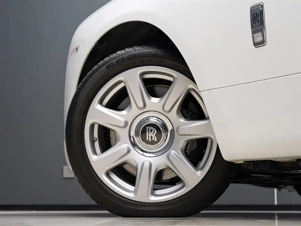 Phantom 2018 6.6T standard model купить на сайте DeffCars