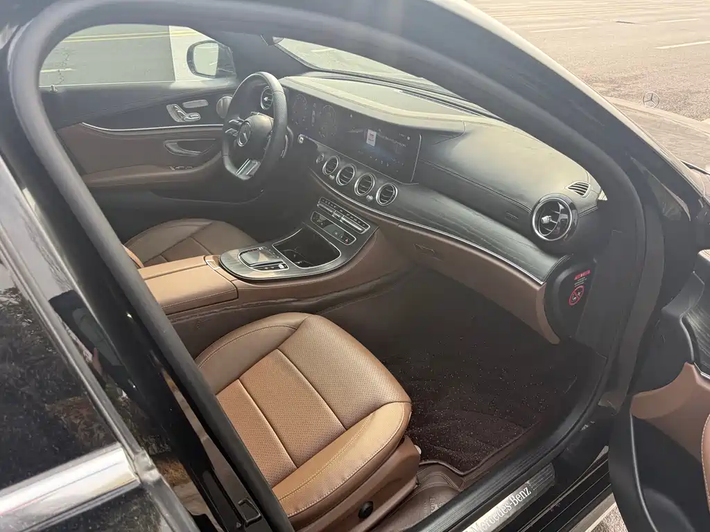 Mercedes-Benz E-Class 2023 E 300 L Luxury Model купить на сайте DeffCars