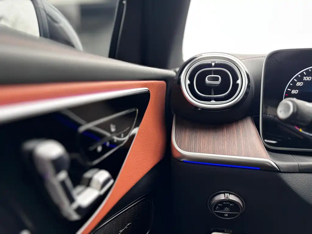 Mercedes-Benz GLC 2025 GLC 300 L 4MATIC Dynamic 5-seater купить на сайте DeffCars