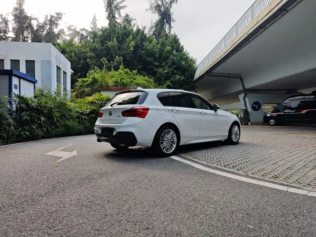 BMW 1 Series Imported 2018 120i M Sports Package купить на сайте DeffCars