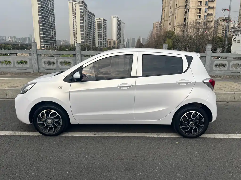 Changan Benben E-Star 2021 National Edition Colorful Lithium Iron Phosphate (31.95kWh) купить на сайте DeffCars