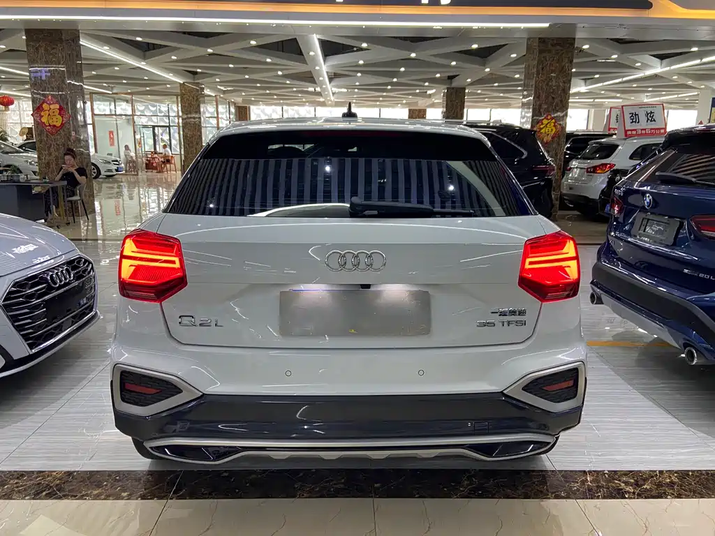 Audi Q2L 2022 35 TFSI Enterprising and Elegant Model купить на сайте DeffCars