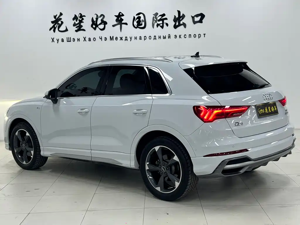 Audi Q3 2022 35 TFSI Fashionable and Dynamic купить на сайте DeffCars