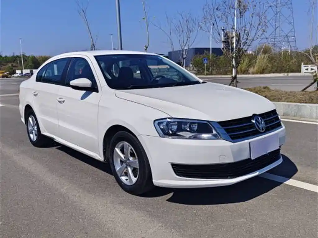 Lavida 2013 facelift classic 1.6L automatic fashion version купить на сайте DeffCars