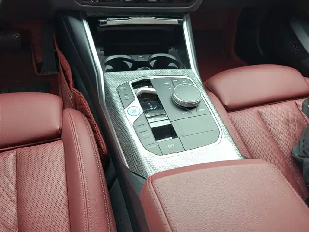 BMW i3 2024 eDrive 35 L купить на сайте DeffCars