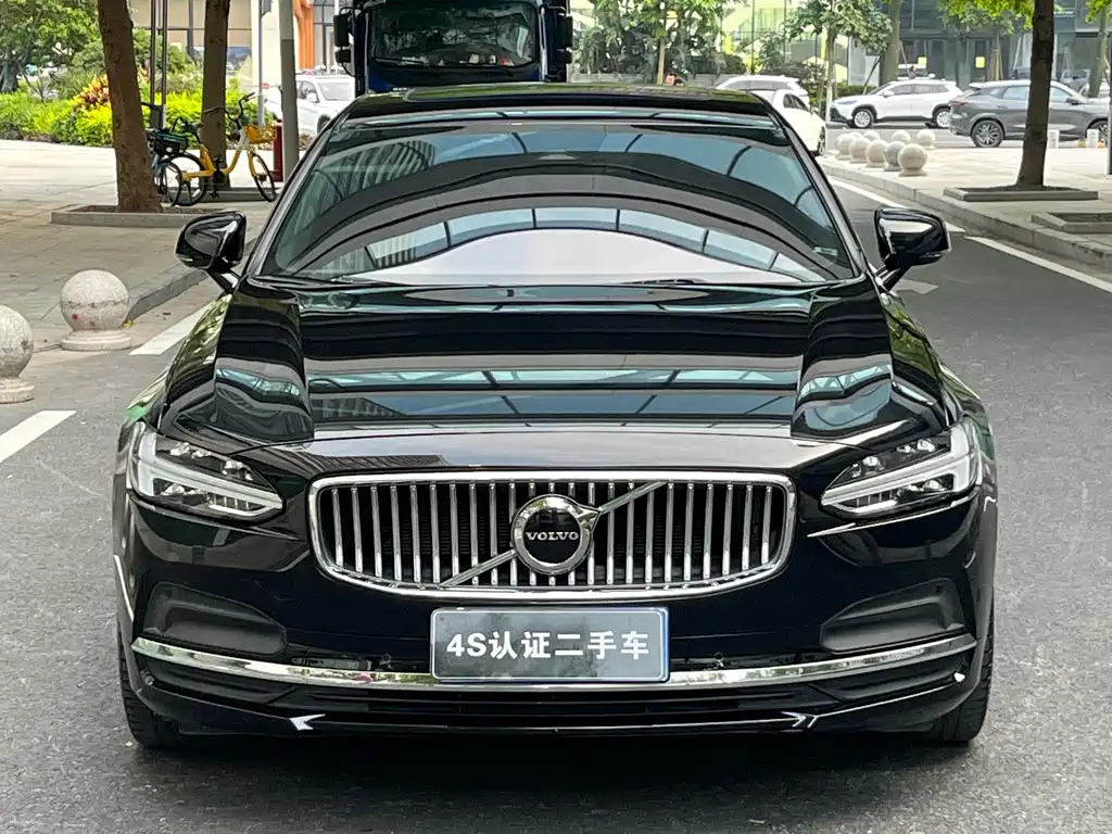 Volvo S90 2023 B5 Zhiyuan Luxury Edition купить на сайте DeffCars