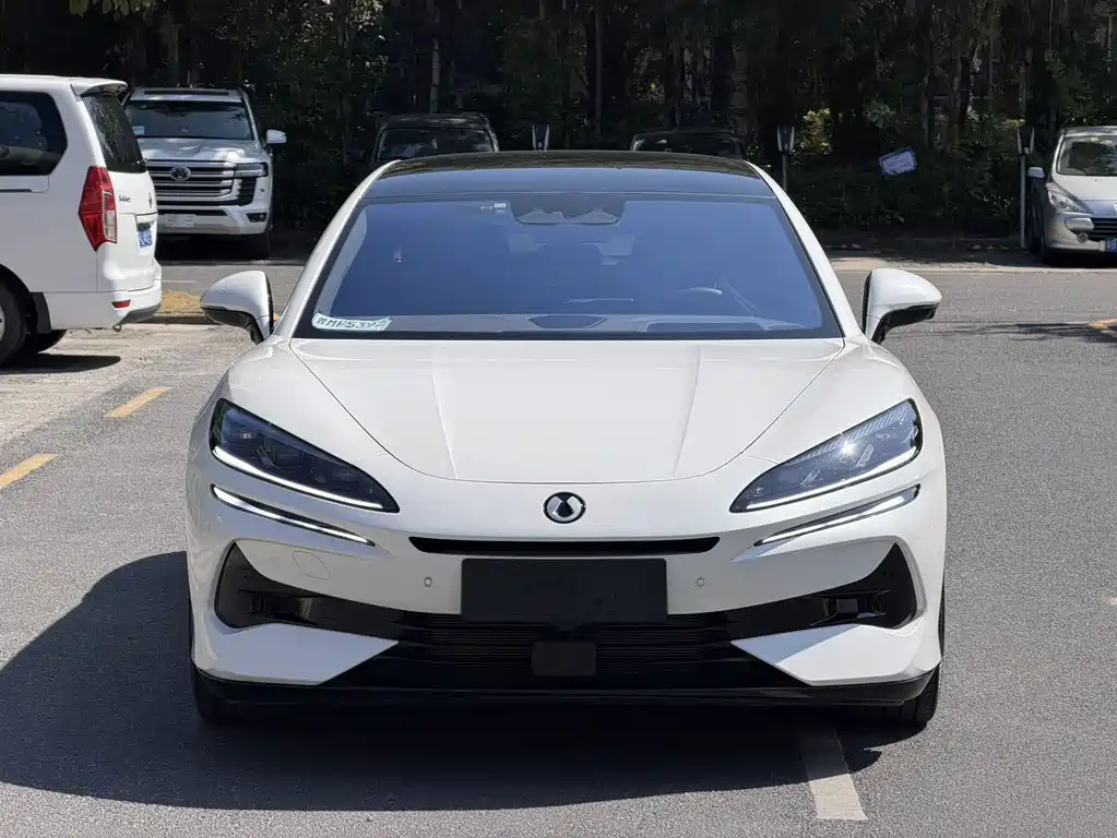 Denza Z9 2024 1100km four-wheel drive Ultra version купить на сайте DeffCars