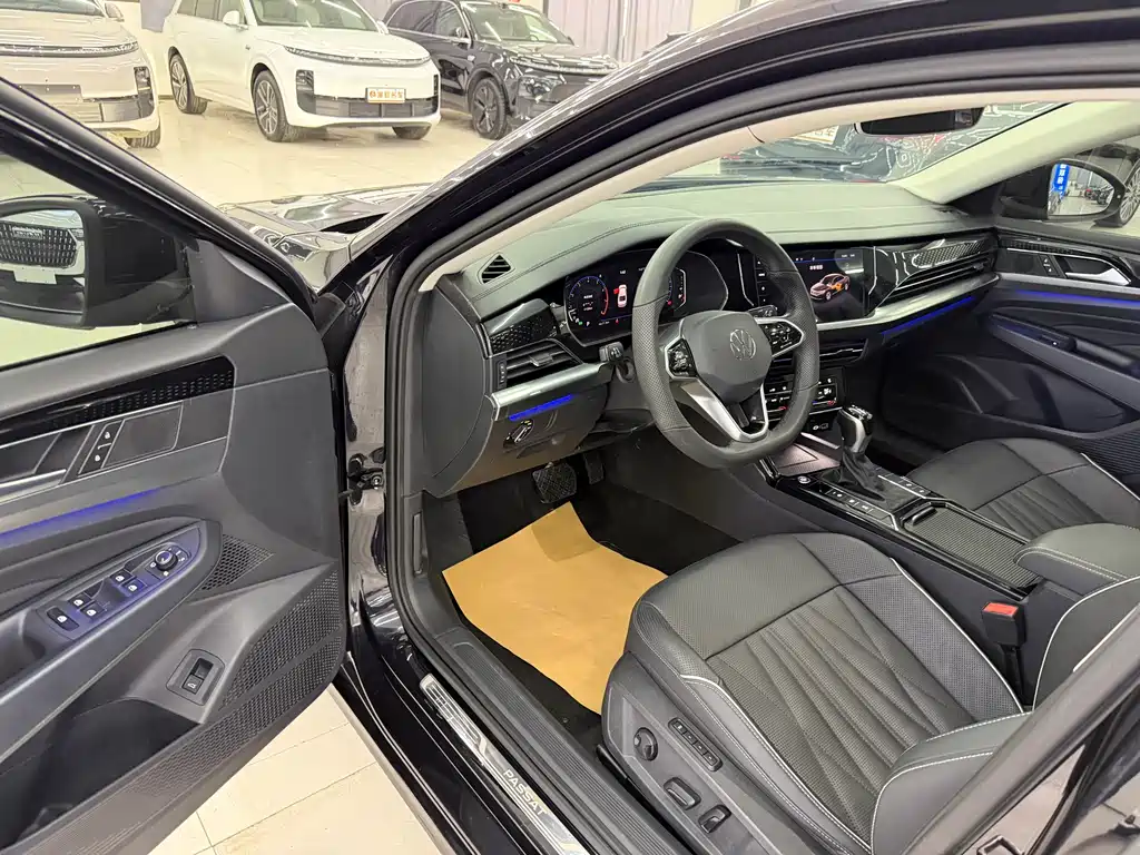 Passat 2022 380TSI Deluxe Edition купить на сайте DeffCars