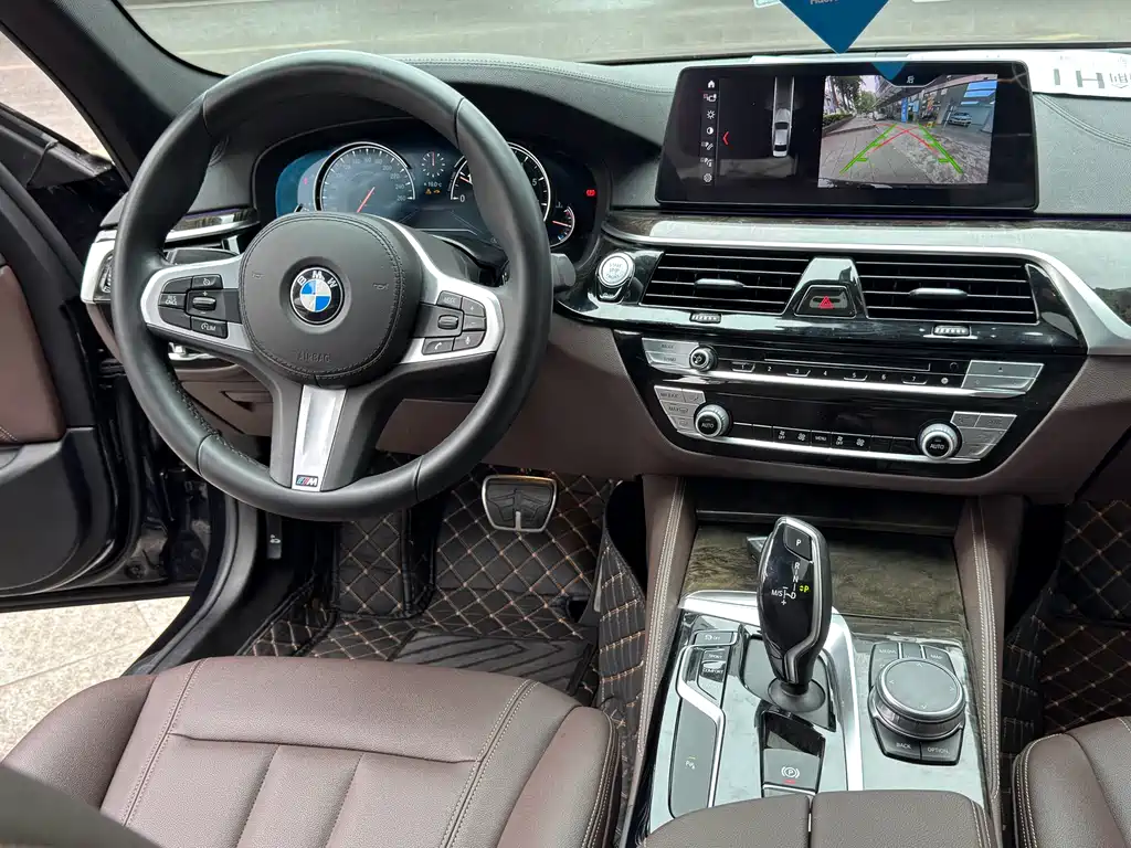 BMW 5 Series 2018 525Li M Sports Package купить на сайте DeffCars