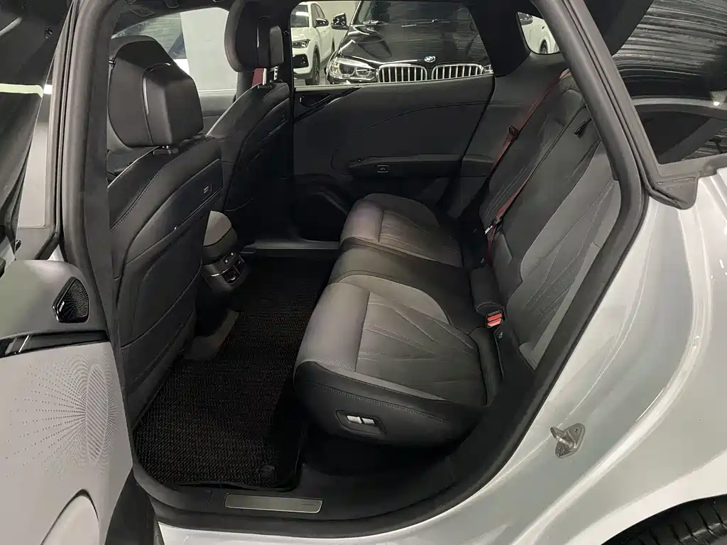 JiKr 007GT 2025 rear-wheel drive smart driving version 75kWh купить на сайте DeffCars