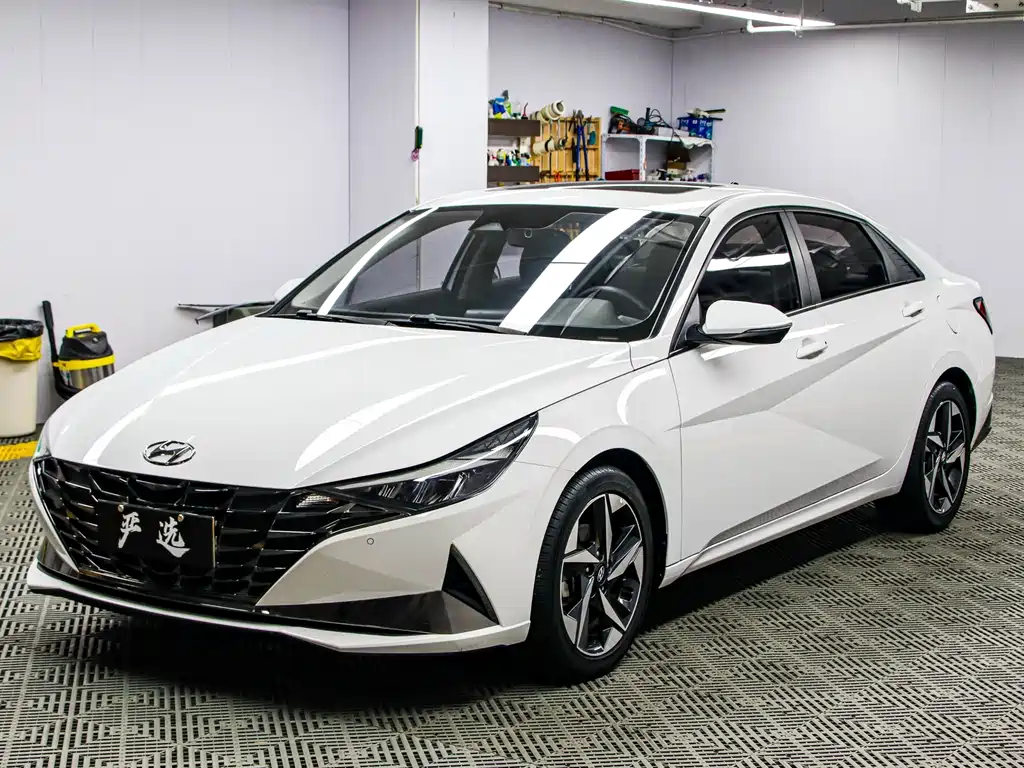 Elantra 2022 1.5L CVT LUX Premium Edition купить на сайте DeffCars