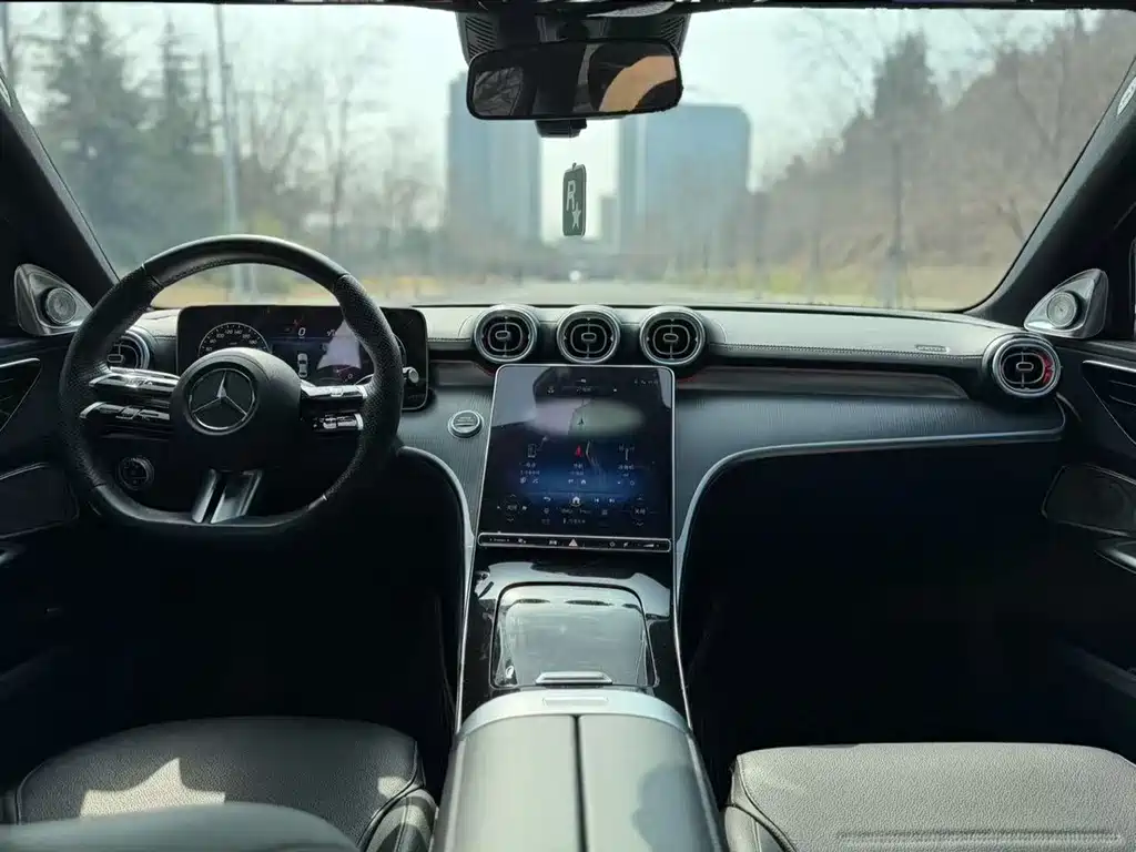 Mercedes-Benz C-Class 2024 facelift C 200 L sports version купить на сайте DeffCars