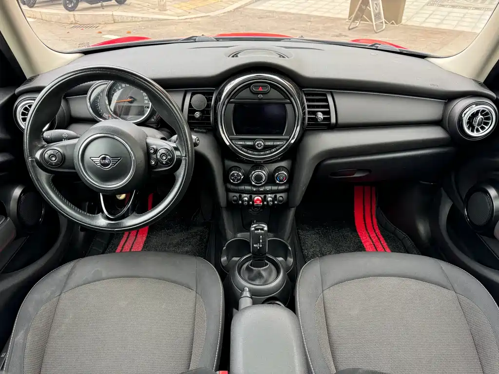 Mini 2018 1.5T ONE five-door version купить на сайте DeffCars