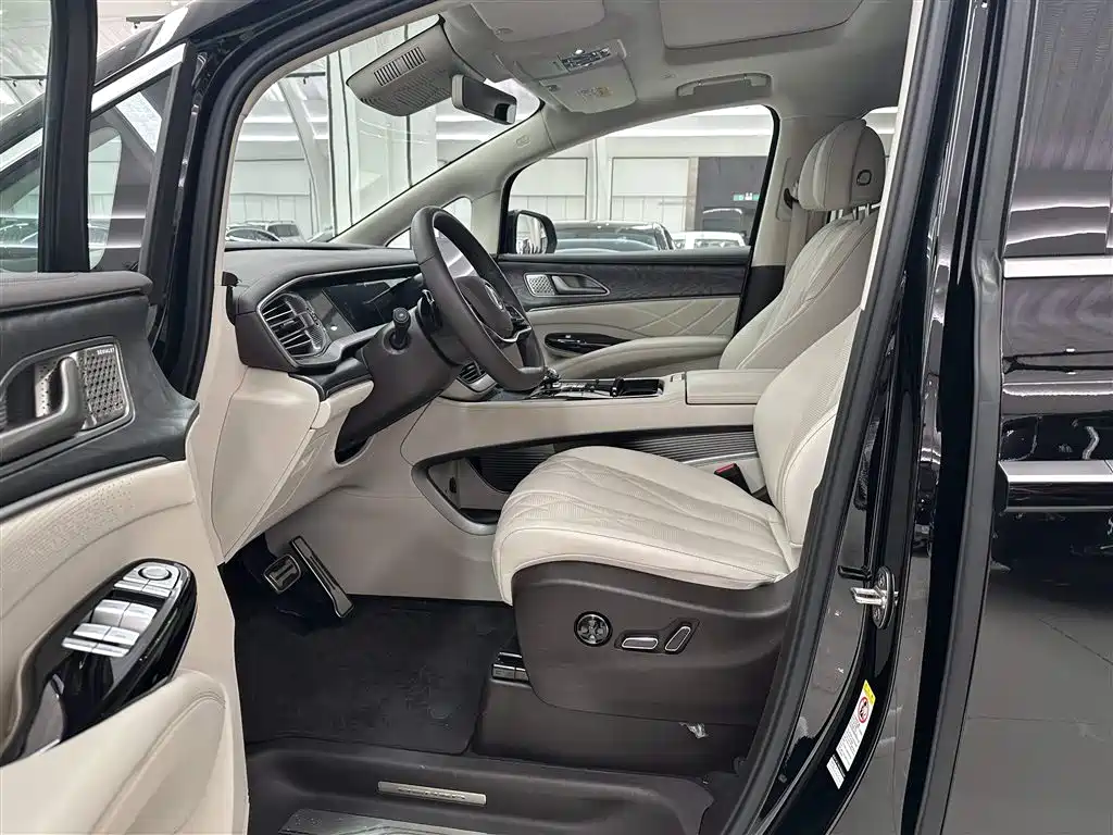 Denza D9 2025 DM-i smart driving version 1020 four-wheel drive premium type купить на сайте DeffCars